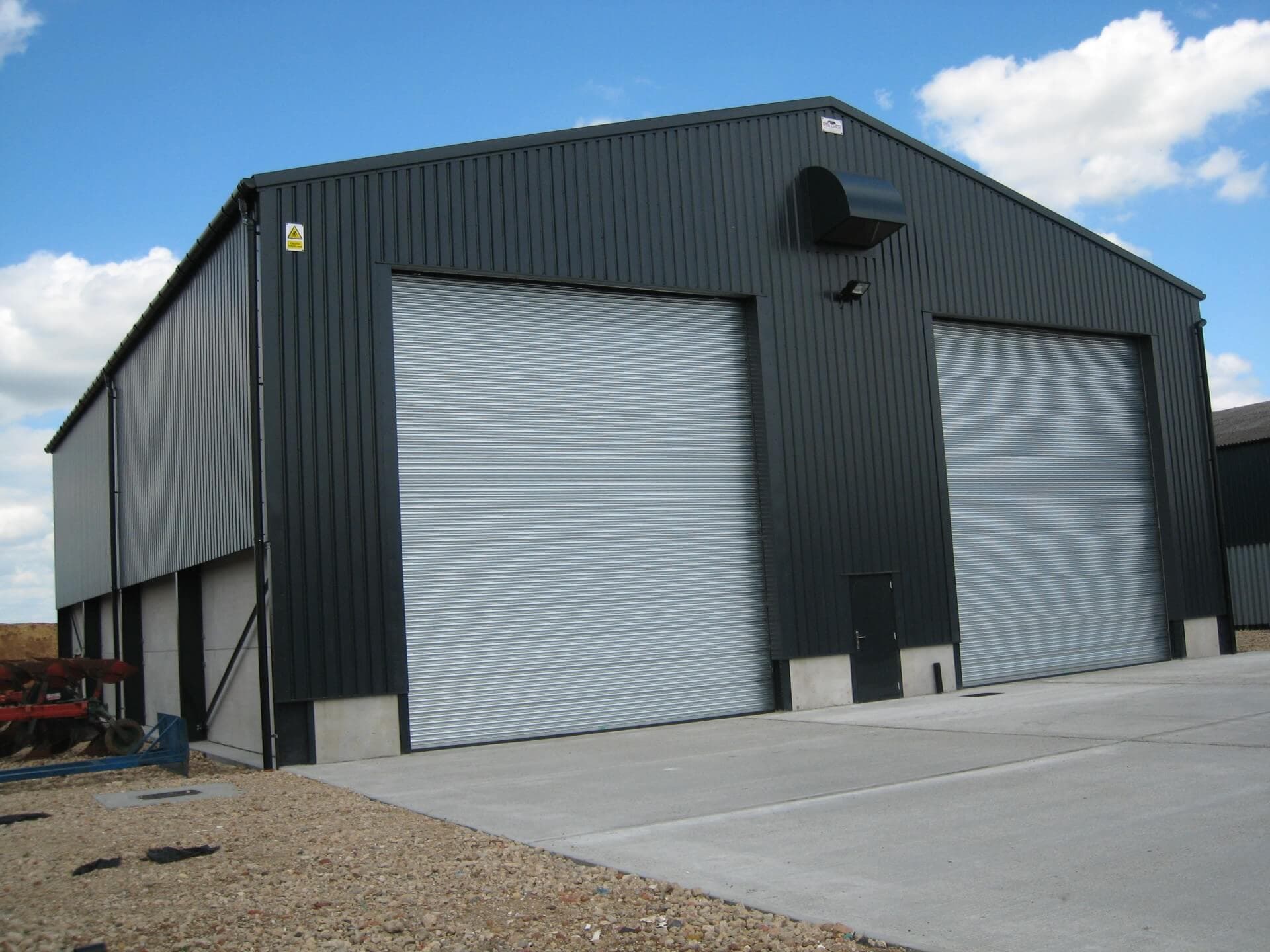 Agricultural barn doors