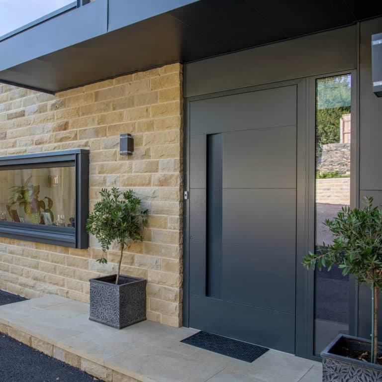 External aluminium doors